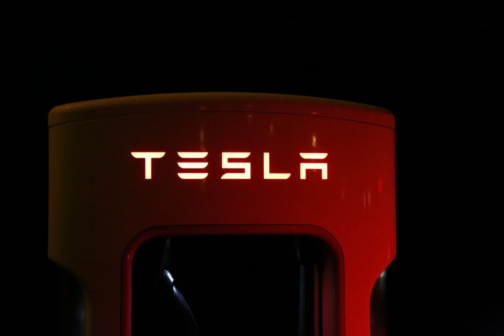 tesla, pixabay